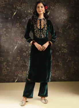 Green Embroidered Velvet Kurta Set with Button Detailing