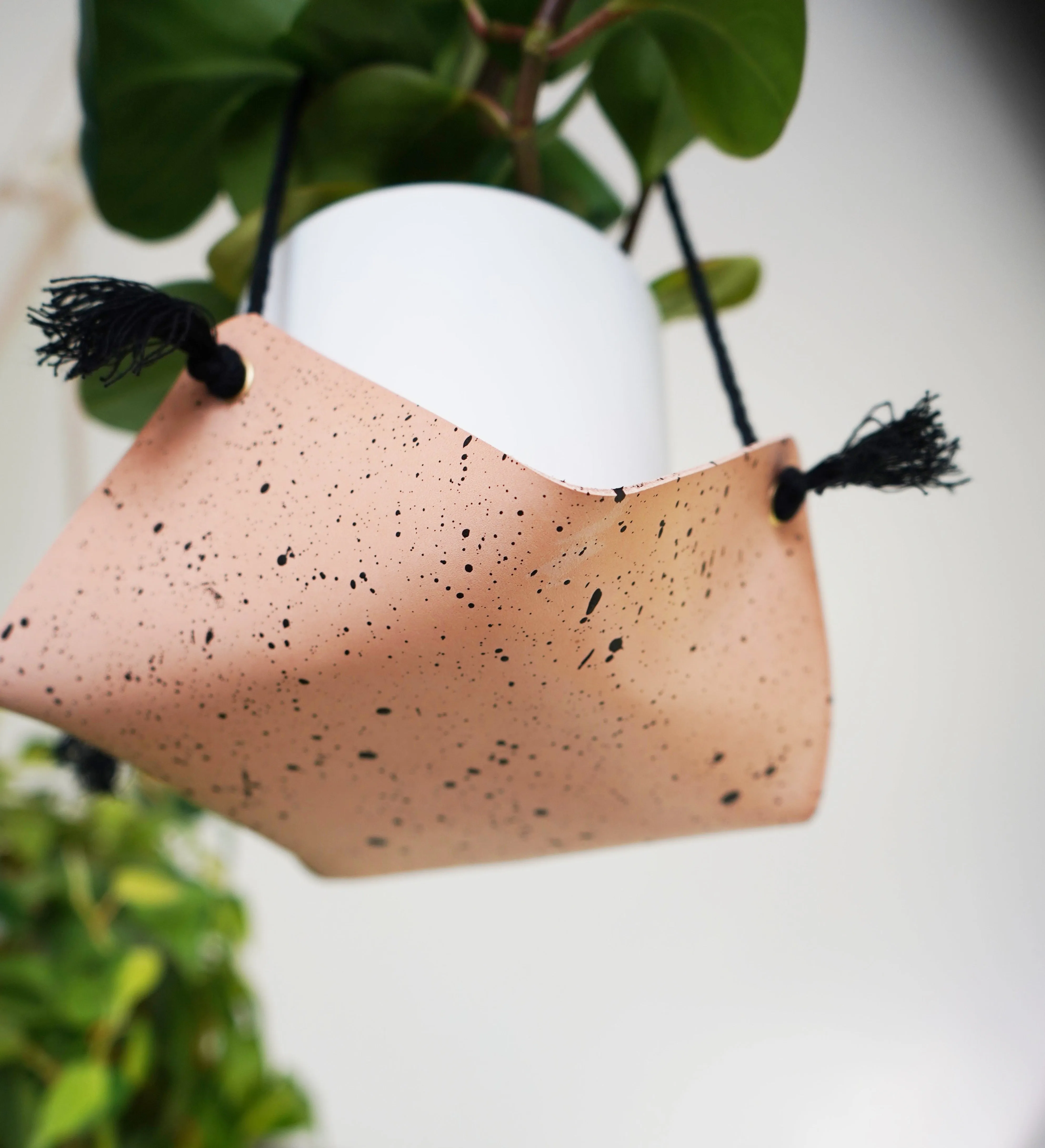 Speckled Leather Plant Hammock